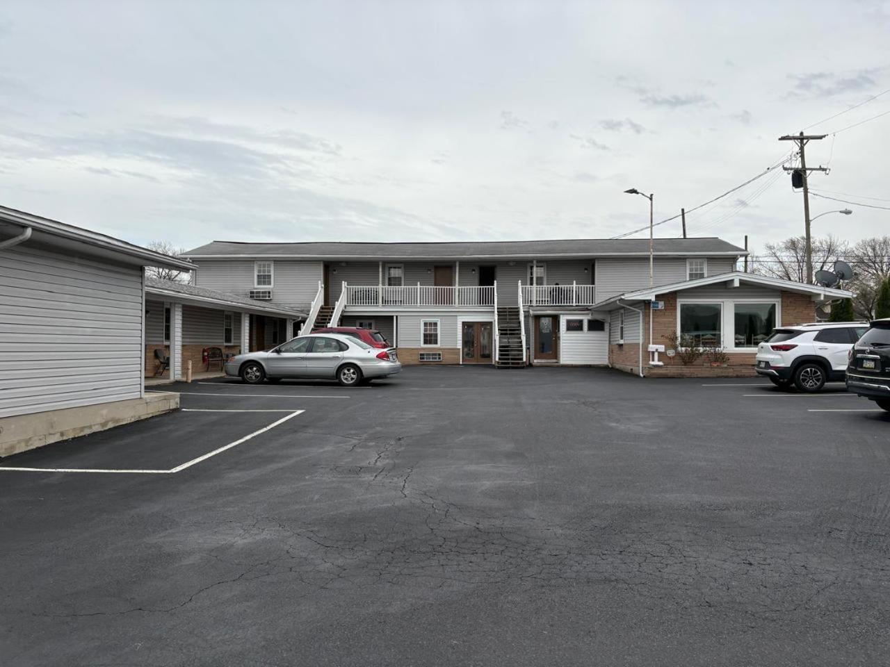 Dutch Motel By Oyo Near Hershey Park Палмира Екстериор снимка