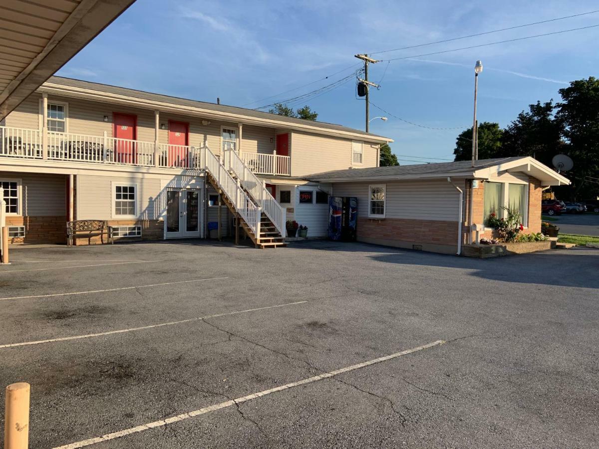 Dutch Motel By Oyo Near Hershey Park Палмира Екстериор снимка