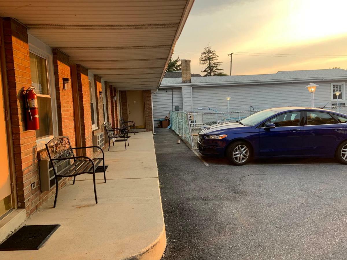 Dutch Motel By Oyo Near Hershey Park Палмира Екстериор снимка