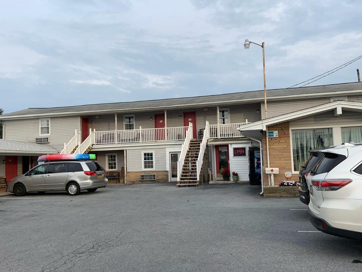 Dutch Motel By Oyo Near Hershey Park Палмира Екстериор снимка